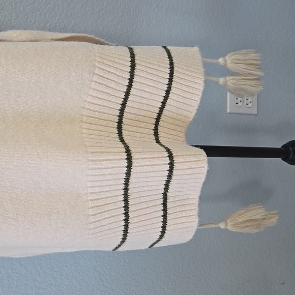 NWT FREE PEOPLE All Star Stripe Poncho Cream Knit Sweater Vest Dark Stripes OS - Picture 4 of 13